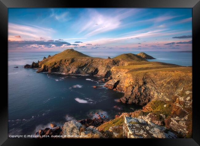 The Rumps Framed Print by Phil Lyons