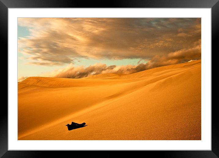 Lost in the Desert Framed Mounted Print by Jim kernan