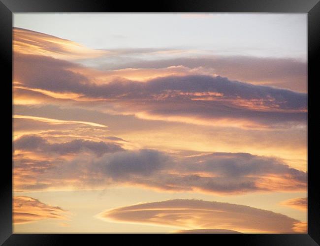evening sky 2 Framed Print by malcolm maclean
