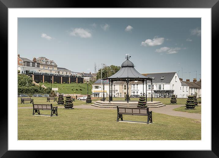 Bandstand at Gorleston Framed Mounted Print by Stephen Mole