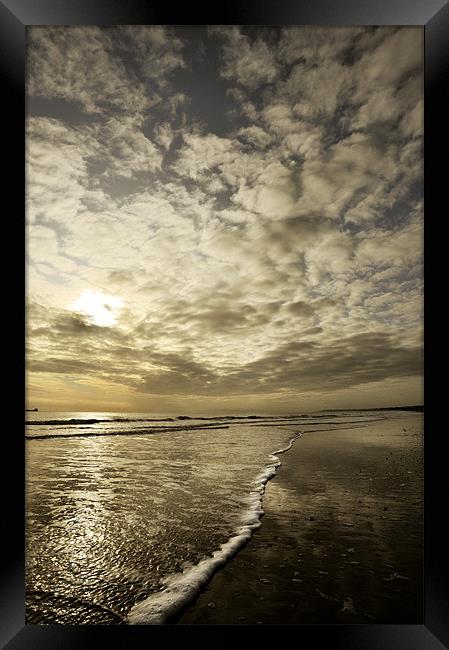 Low sun on Gorleston Beach Framed Print by Stephen Mole
