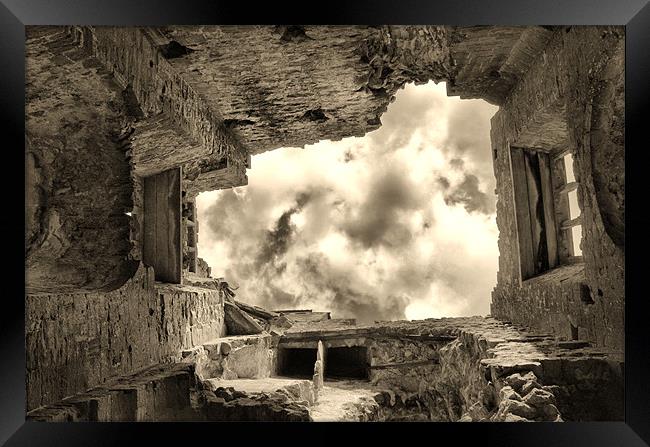 Sherbourne Castle 4 HDR Framed Print by Dave Windsor