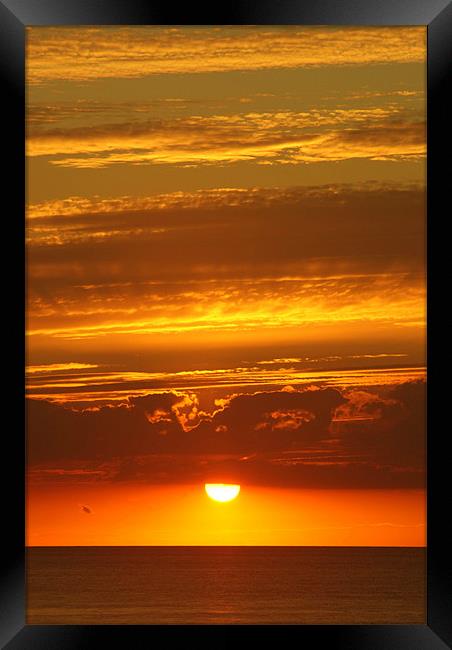 north norfolk sunset Framed Print by rachael hardie