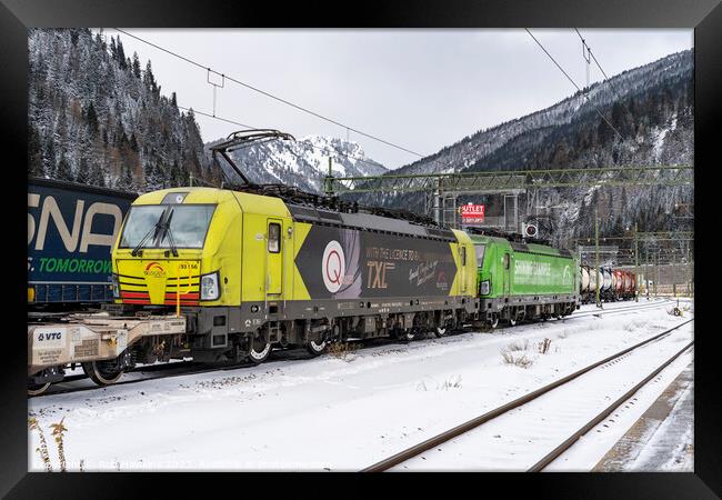 Brenner freight  Framed Print by Rob Hawkins