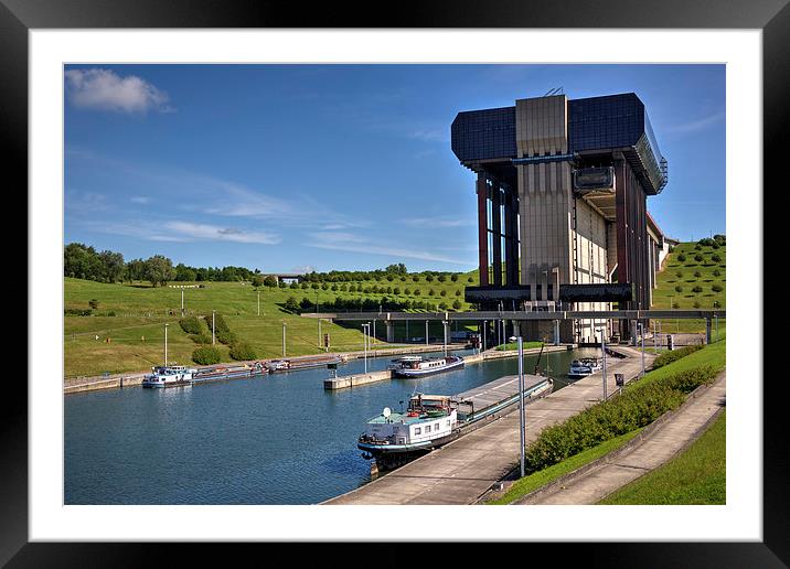 Strepy Thieu Boat Lift Framed Mounted Print by Rob Hawkins