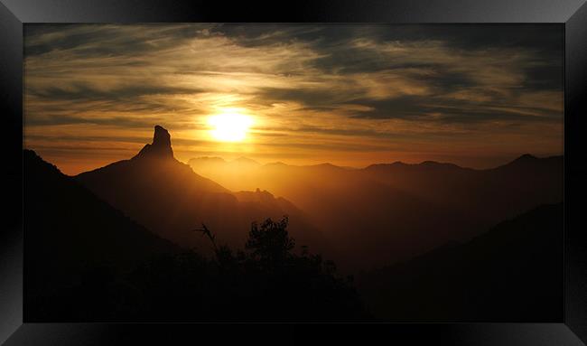Mountain sunset Framed Print by Rob Hawkins