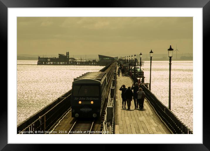 Southend Gold  Framed Mounted Print by Rob Hawkins