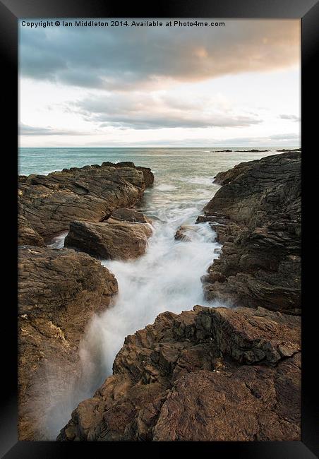 Sunset at Portlethen, Scotland Framed Print by Ian Middleton