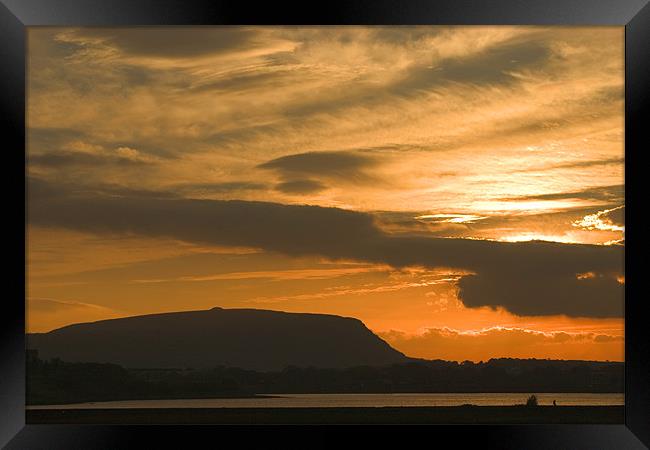 Sunset over Sligo Bay Framed Print by Ian Middleton