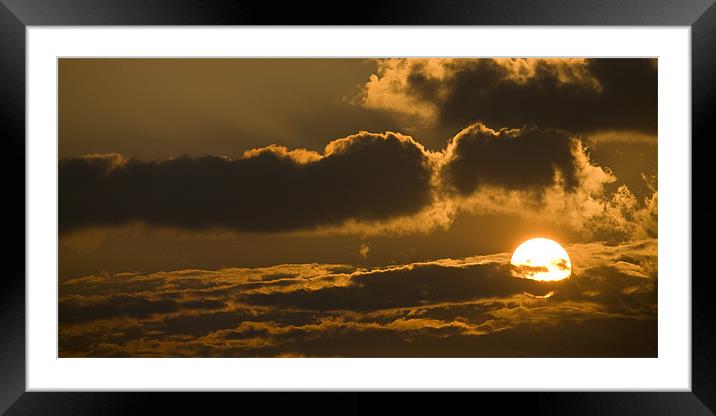 Sunset in the heavens Framed Mounted Print by Ian Middleton