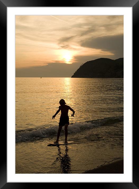 Italian sunsets Framed Mounted Print by Ian Middleton