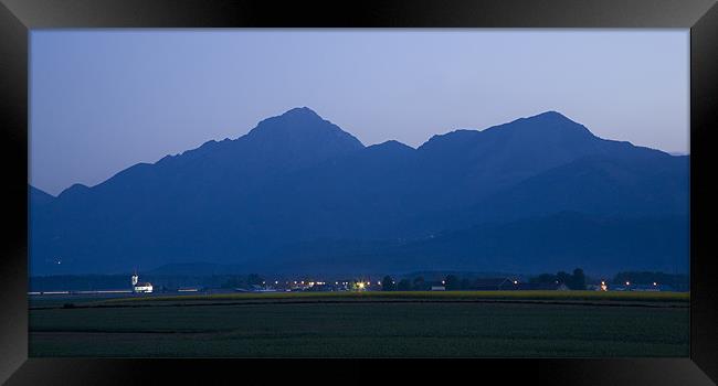 Krvavec and the Kamnik Alps at dawn, Slovenia. Framed Print by Ian Middleton