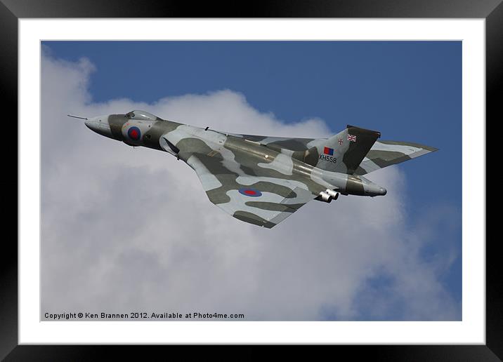 Vulcan Bomber XH558 Framed Mounted Print by Oxon Images