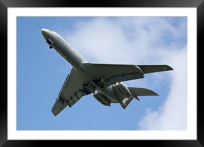 Vickers VC10 refueller Framed Mounted Print by Oxon Images