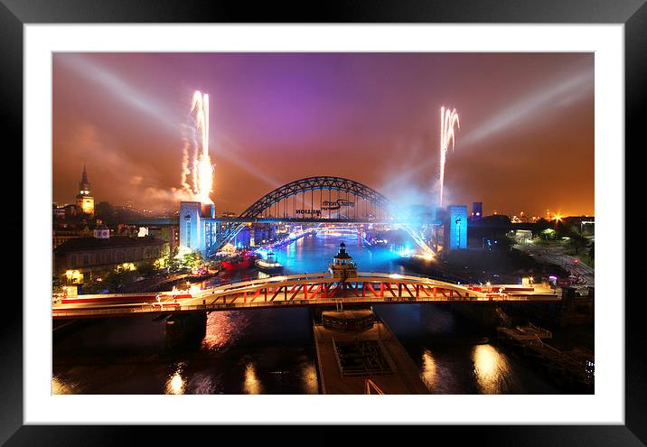  Great North Run Celebrations Framed Mounted Print by Toon Photography