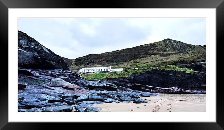 The Port William Trebarwith Strand Framed Mounted Print by David Wilkins