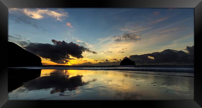 Trebarwith Strand Sunset Framed Print by David Wilkins