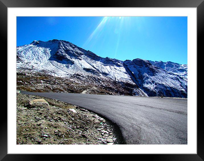 Road To Manali Framed Mounted Print by Ashley lakra