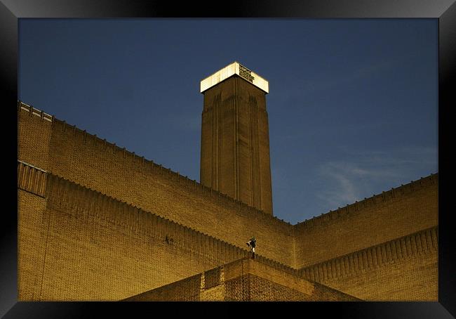 Tate Modern 2 Framed Print by jim jennings