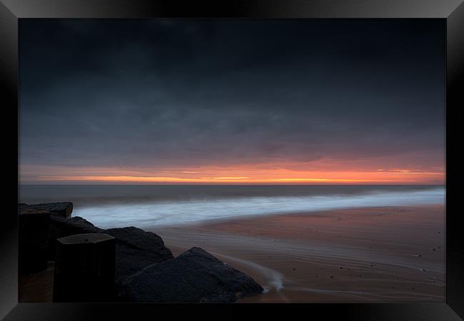 Dawns Coming Framed Print by Simon Wrigglesworth
