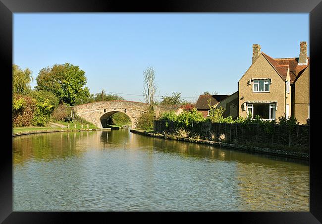 Bridge 123 at Ivinghoe Framed Print by graham young