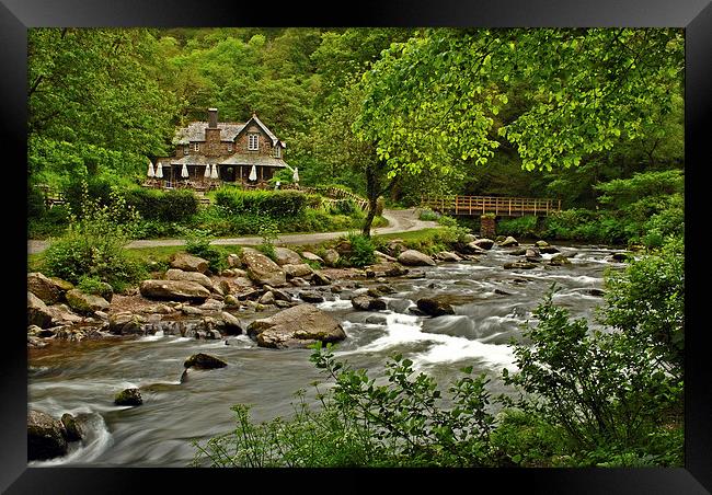 Watersmeet Lodge  Framed Print by graham young