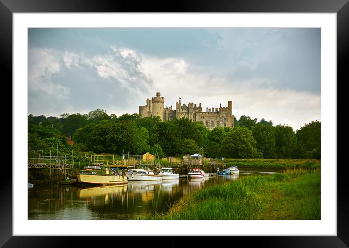 Arundel Castle Framed Mounted Print by graham young