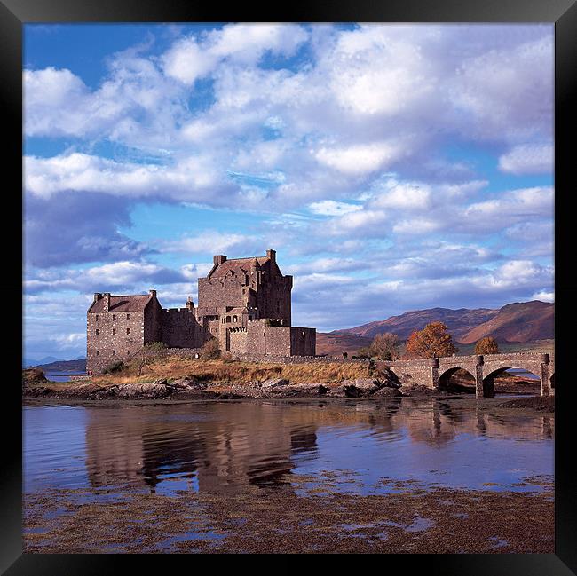 Eilean Donan Castle Framed Print by Derek Wallace
