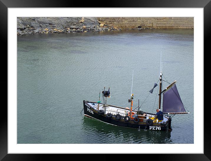 Fishing solo Framed Mounted Print by Dan Thorogood