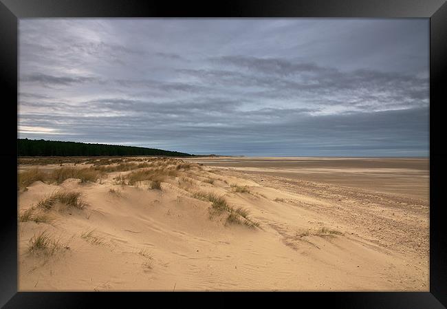 Holkham Sands Framed Print by Robert Geldard