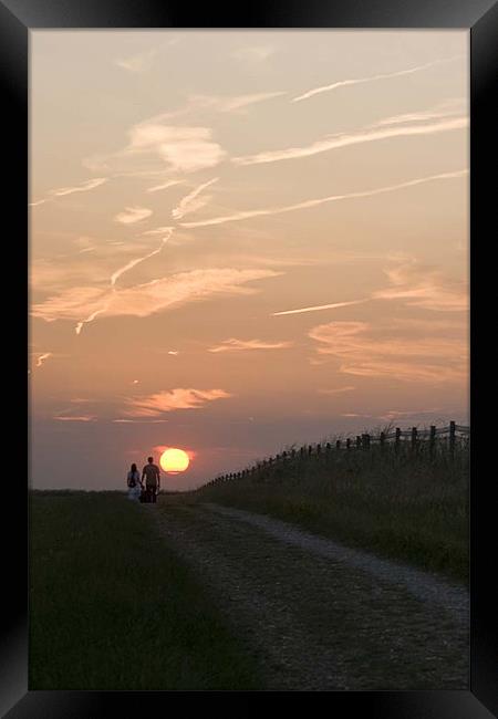 Sunset lovers Framed Print by Ray Fidler