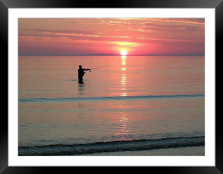 The Fisherman,s last cast. Framed Mounted Print by paulette hurley