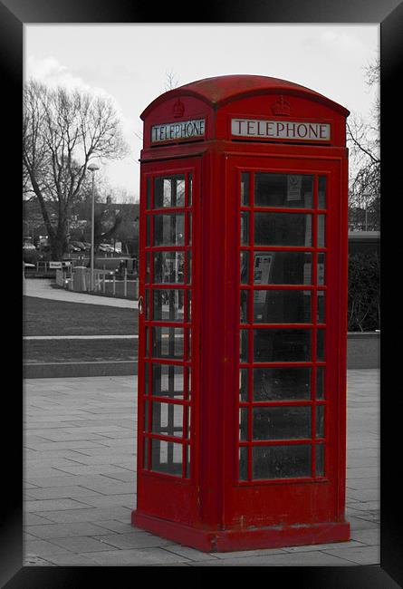 Red Phone Box (Stratford-on-Avon) Framed Print by Peter Elliott 