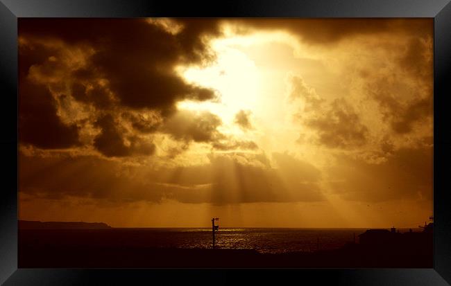 croyde bay sunset Framed Print by Donna Collett