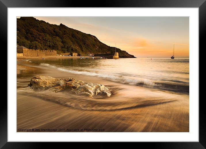 Polkerris beach at sunset Framed Mounted Print by Izzy Standbridge