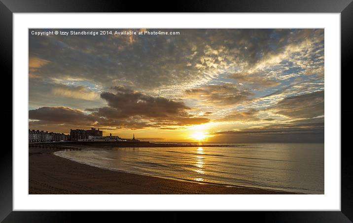  Aberystwyth sunset under mackerel sky at north be Framed Mounted Print by Izzy Standbridge