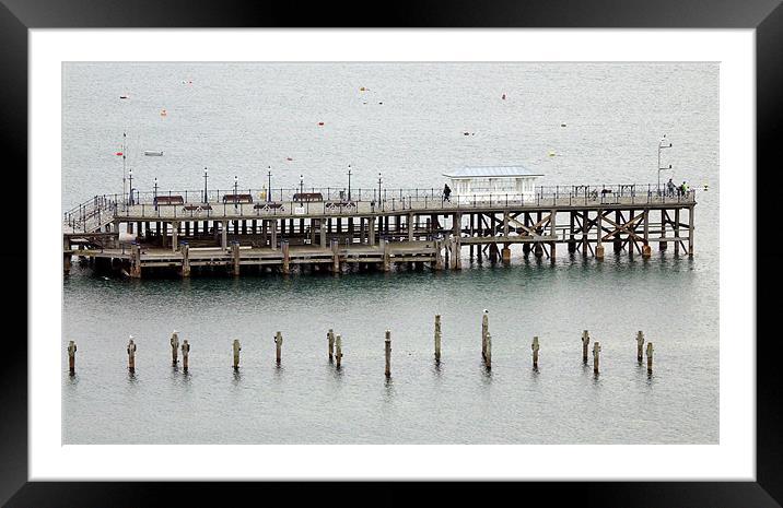 swanage pier Framed Mounted Print by Tony Bates