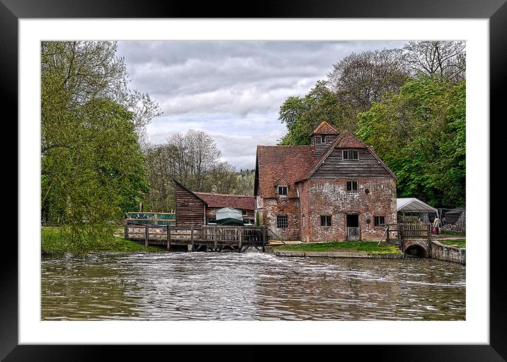 Mapledurham water mill Framed Mounted Print by Tony Bates