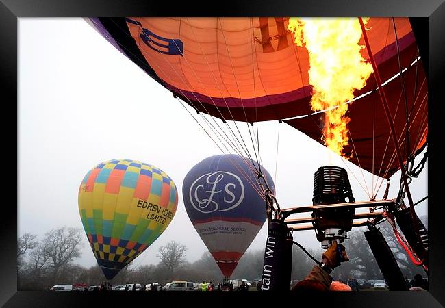  Hot air ballooning Framed Print by Tony Bates