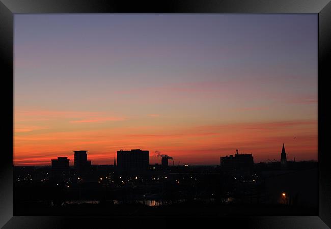 Sunset over Southampton Framed Print by kelly Draper