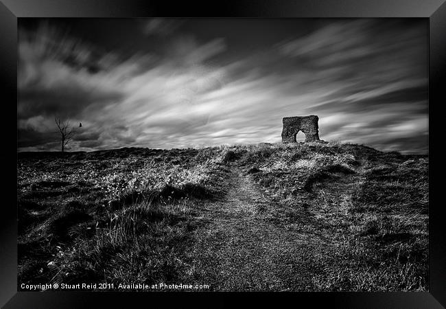 bw Dunnideer Hill Fort plus Framed Print by Stuart Reid