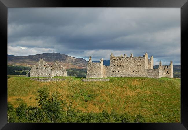 Ruthven Barracks Framed Print by Stuart Reid