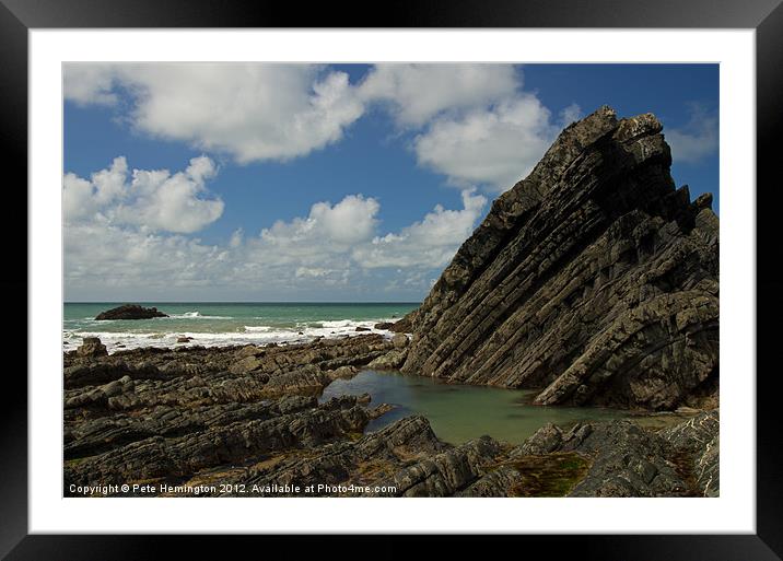 Rock strata on Broadbeach Framed Mounted Print by Pete Hemington