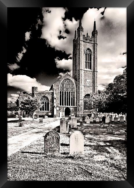 St Marys Church, Bungay Framed Print by Darren Burroughs