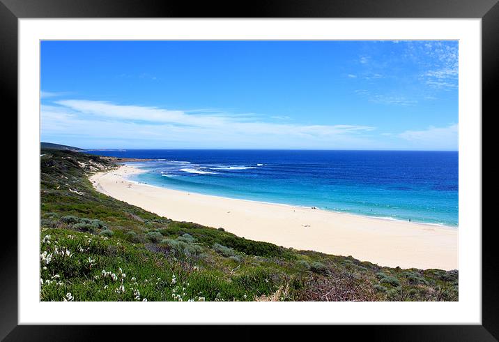 White sandy beach with clear blue sea Framed Mounted Print by craig sivyer