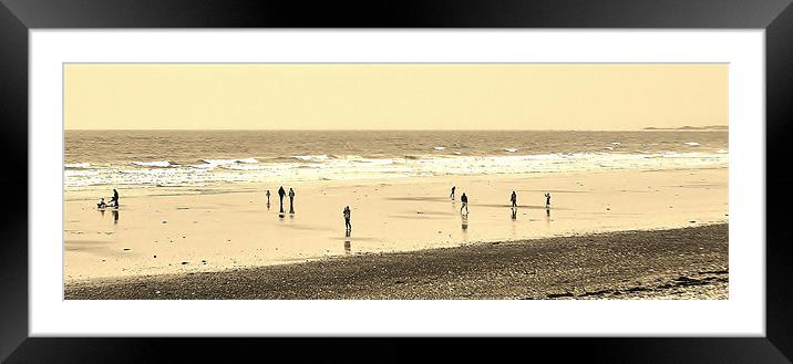 Sand people Framed Mounted Print by Sean Wareing