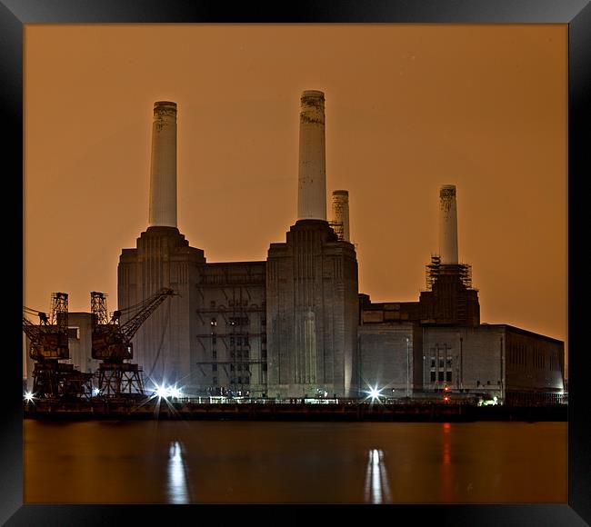 Battersea Power Station Framed Print by peter tachauer