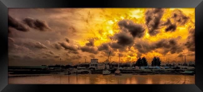 Sunset over Maldon in Essex Framed Print by peter tachauer