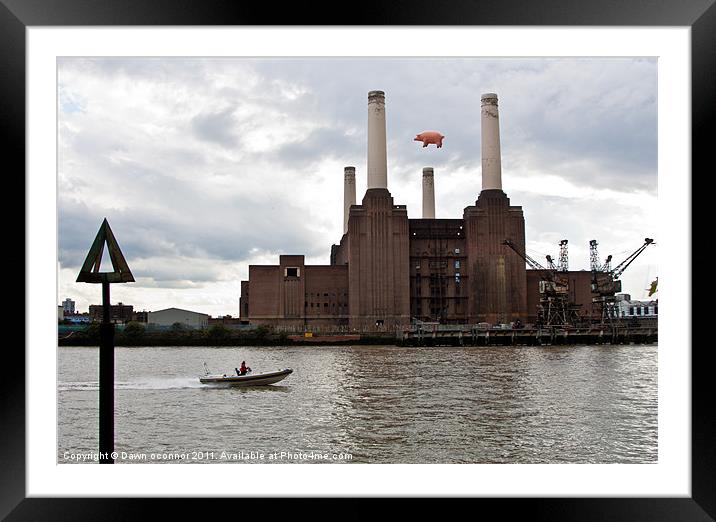 Pink Floyd's Pig, Battersea Framed Mounted Print by Dawn O'Connor