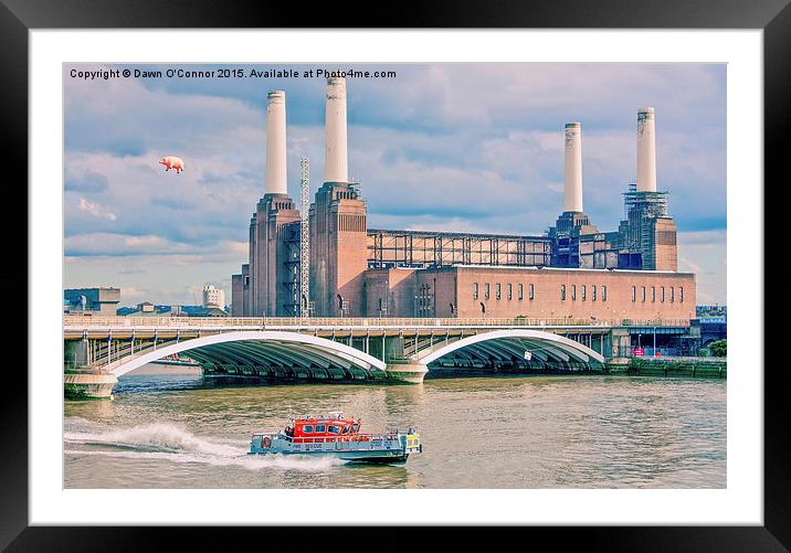  Pink Floyd Pig at Battersea Power Station Framed Mounted Print by Dawn O'Connor